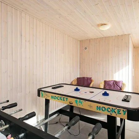 7 Person Holiday In *
